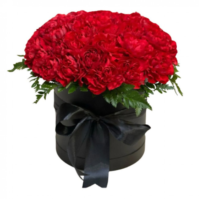Букет цветов "Траурная шляпная коробка с гвоздиками" Букет цветов "Траурная шляпная коробка с гвоздиками"